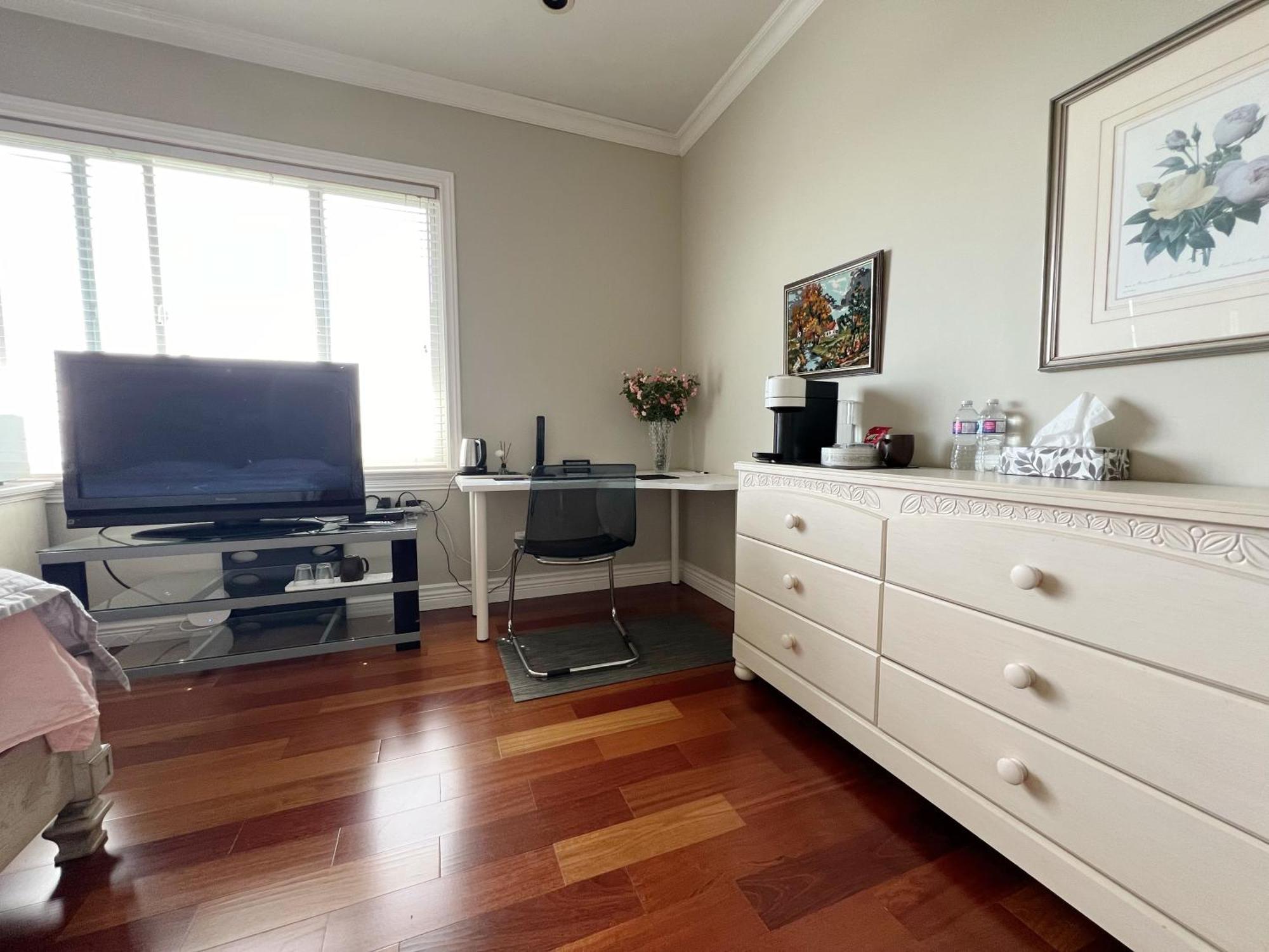 Lucky Room, A Comfortable Bedroom With Private Bathroom Close To Yvr Richmond Exteriér fotografie